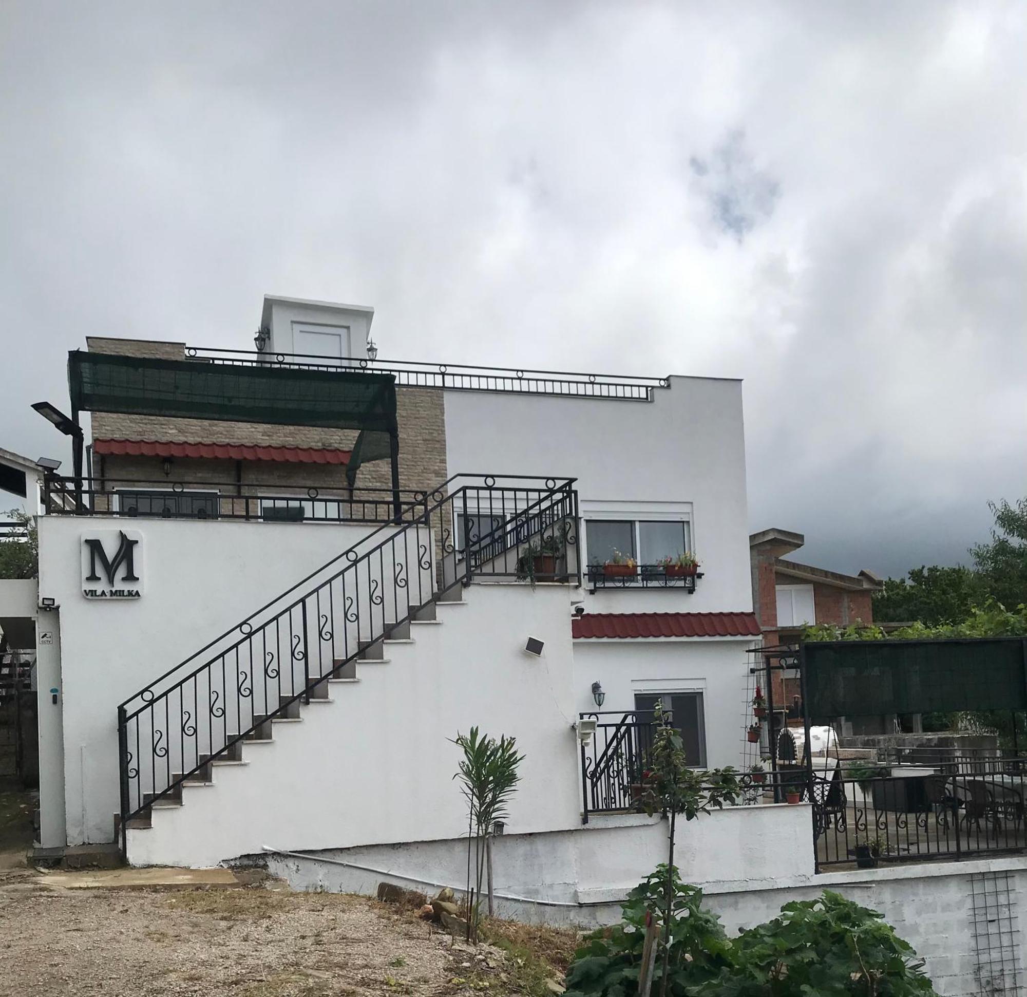 Villa Milka Utjeha Bagian luar foto